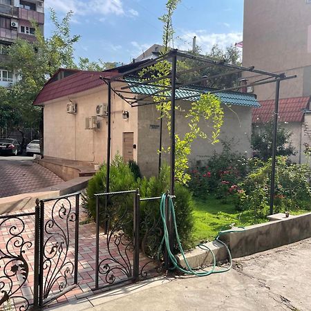 Aghayan Apart Yerevan Exterior photo